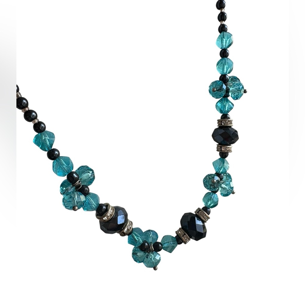 Elegant Black and Blue Crystal Beaded Necklace - Picture 3 of 4